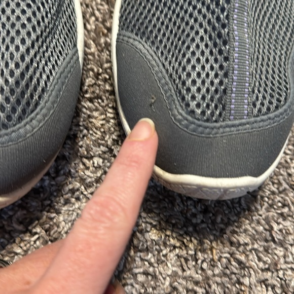 5/$25 Women’s sz 11 Water Shoes - Picture 3 of 6